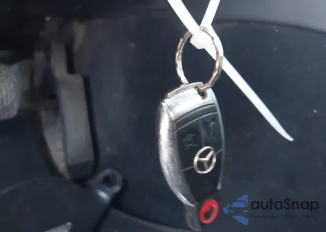 2005 Mercedes-Benz C 320 Luxury 4Matic z USA, uszkodzony, nr VIN WDBRF84J05F655379